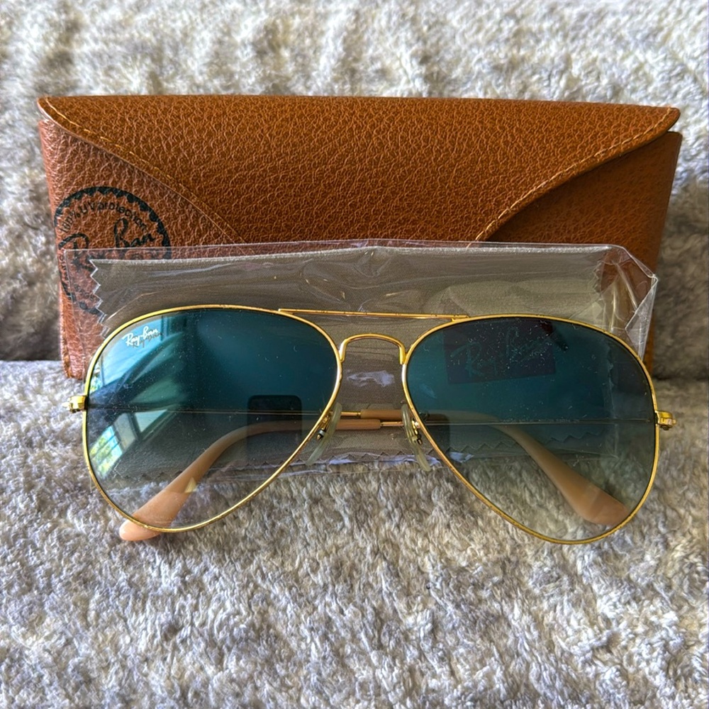 RayBan AVIATOR GRADIENT light blue